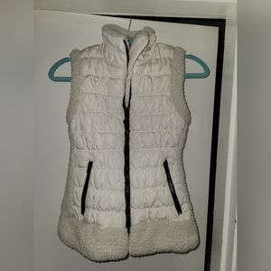 *White Calvin Klein performance vest with black zipper.* BOGO eligible!